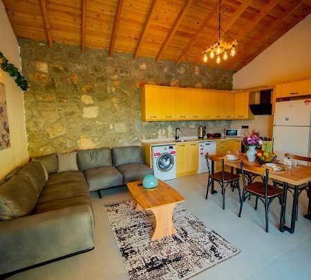 Villa Ege & Villa Yigit & Villa Yagiz - Happy Villalari Fethiye Exteriör bild