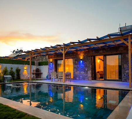 Villa Ege & Villa Yigit & Villa Yagiz - Happy Villalari Fethiye Exteriör bild